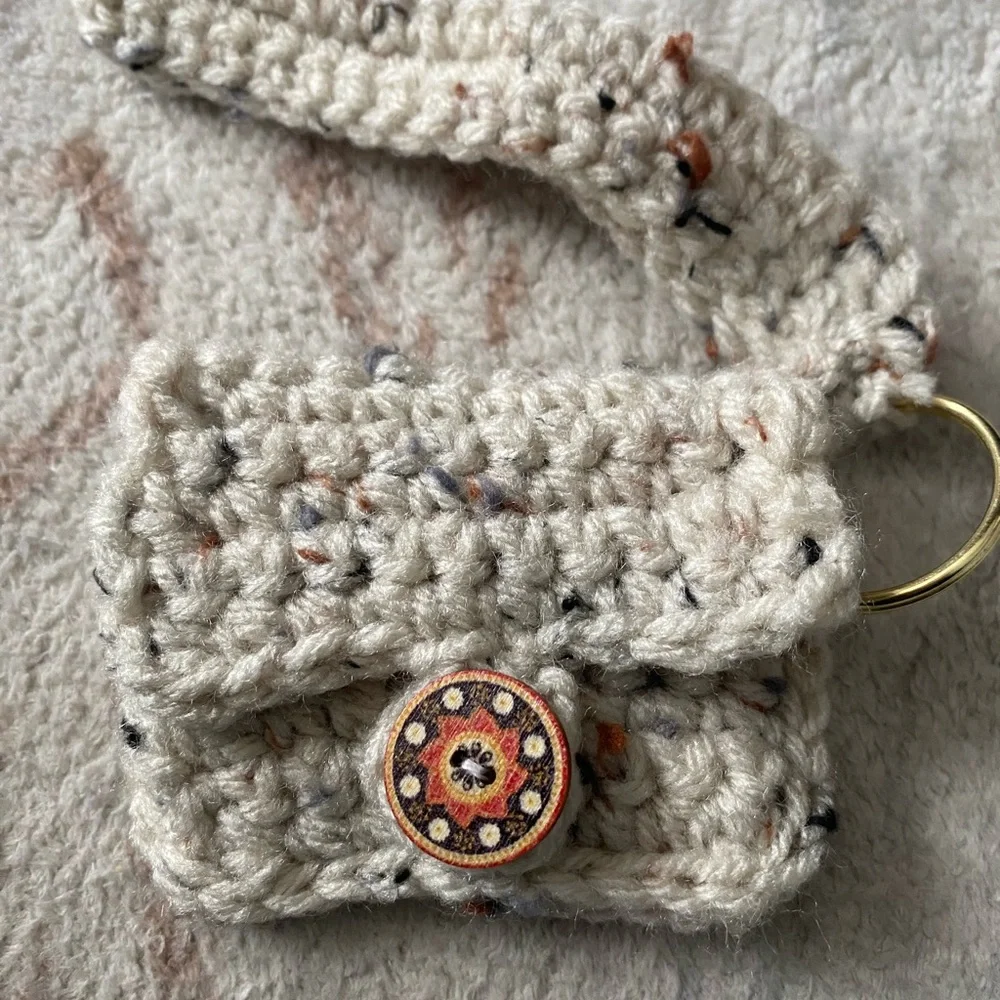 Crochet AirPods Case – Boho Wristlet Pouch with Mandala Button